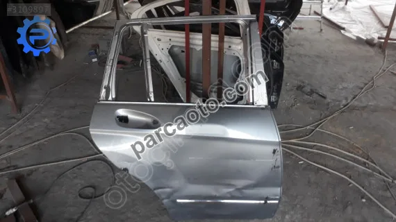 Mercedes GLK 204 KAPI SAĞ ARKA