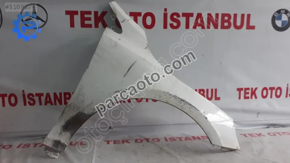 Volvo v40 çamurluk ön sağ