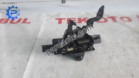 Hyundai i20 kaput kilidi 811301j510