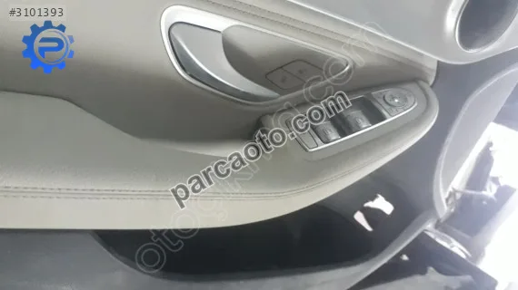 Mercedes c 205 döşeme sol ön kapı döşemesi