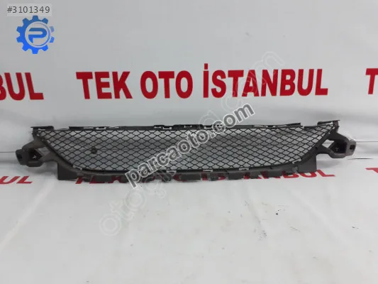 Mercedes c 205 tampon ızgarası amg orta ızgara a2058852123