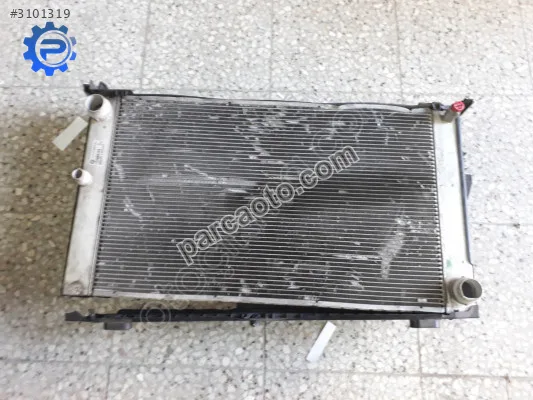 Bmw e60 radyatör su 17117795878-02
