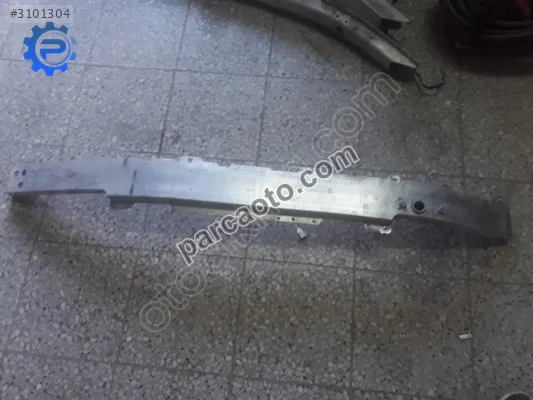 Mercedes C 205 TAMPON DEMİRİ ÖN