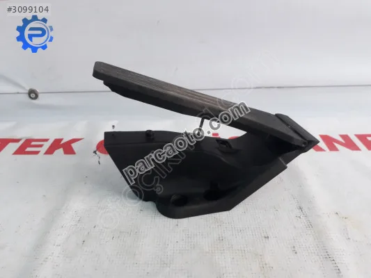 Mercedes C 205 GAZ PEDALI A2053000004