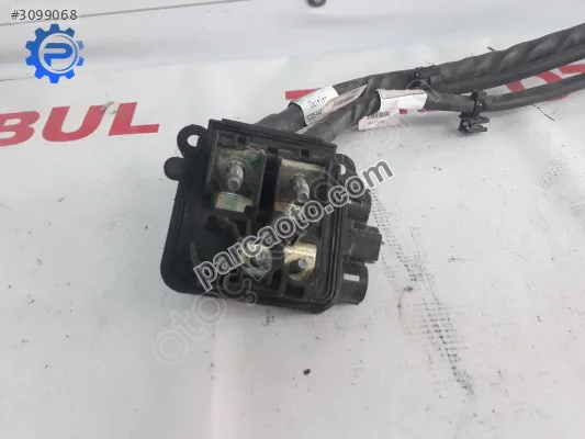 Mercedes C 205 AKÜ KABLOSU A2054401836