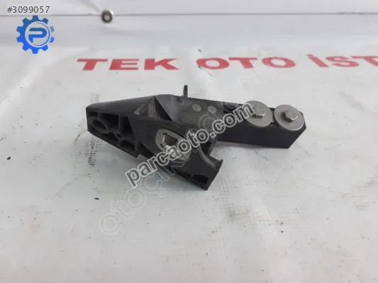 Mercedes c 205 tampon demiri ayağı plastik a2056203401 sol