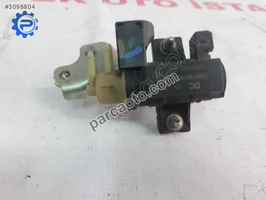 Mercedes C 205 BASINÇ POMPASI 70181405