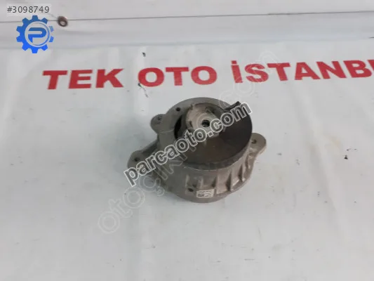 Mercedes c 205 motor kulağı sağ a2052406517