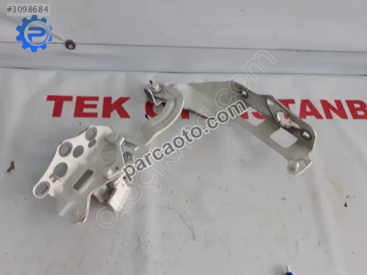 Mercedes c 205 kaput menteşesi sağ a2058800928 beyaz