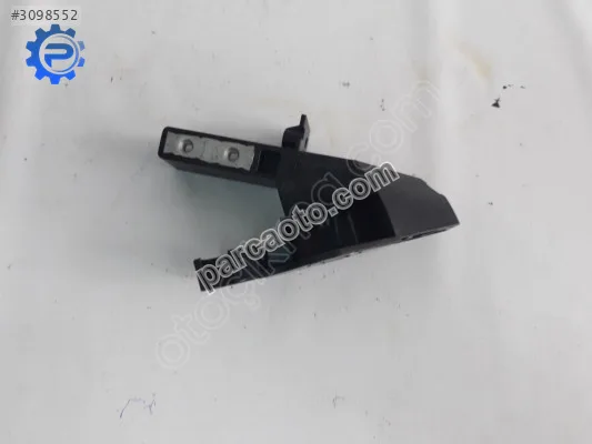 Mercedes c 205 tampon demiri ayağı ön panel sağ a2056203501