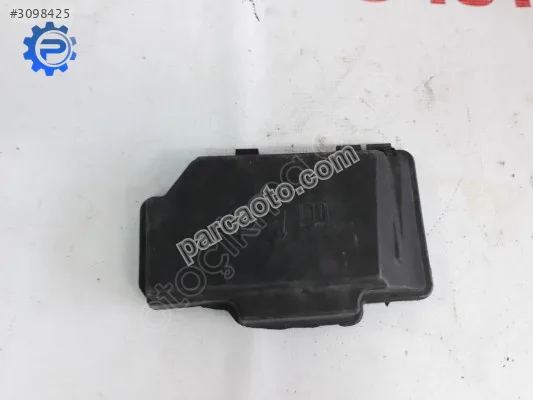 Mercedes c 205 kapak sigorta kutusu kapağı a2055400082