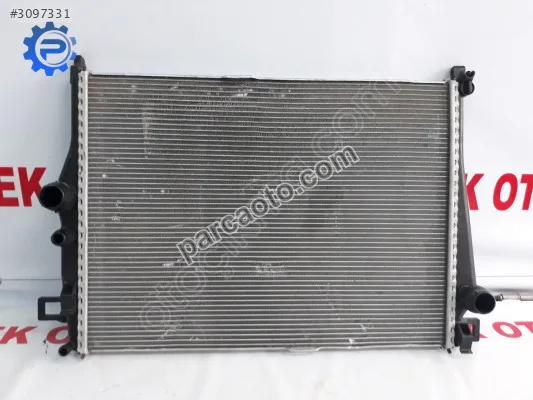 Mercedes c 205 radyatör su c200 dizel a0995000693