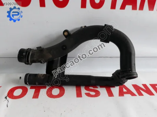 Mercedes c 205 coupe termostat borusu a2742000115