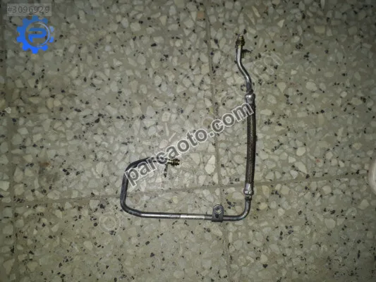 Mercedes c 205 turbo yağ borusu a2740900577