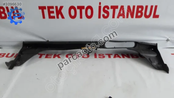 Mercedes c 205 radyatör üst panel a2055000055