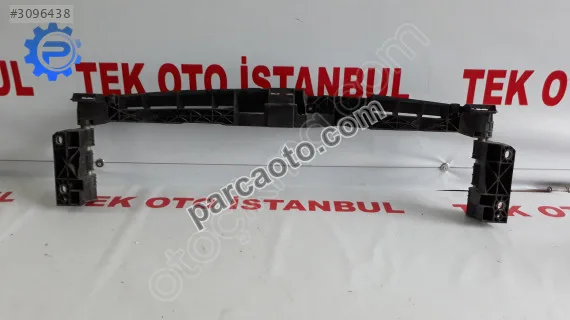 Mercedes e 212 radyatör üst panel a2128801403