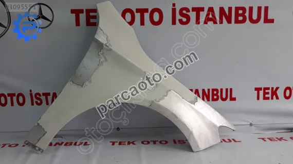 Cla 117 çamurluk ön sağ