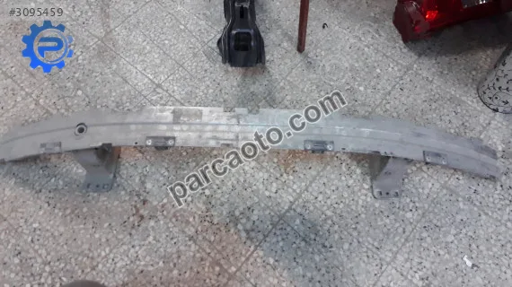 Bmw e60 tampon demiri ön 7148586