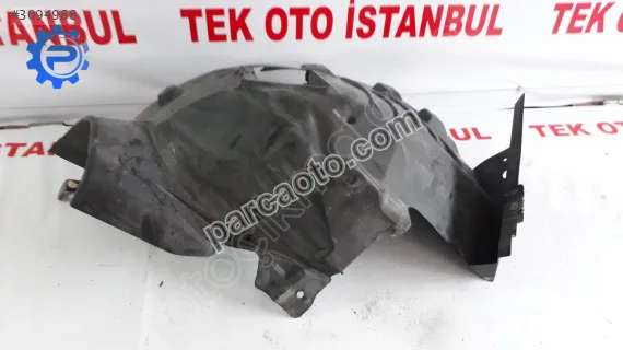 Mercedes e 207 davlumbaz sol önün arkası