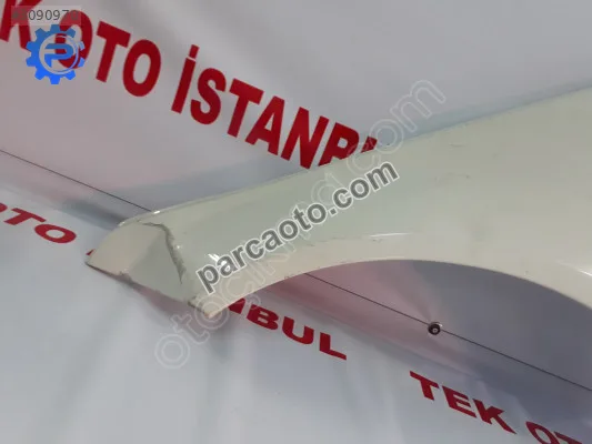 Mercedes C 204 ÇAMURLUK ÖN SAĞ A2048810101
