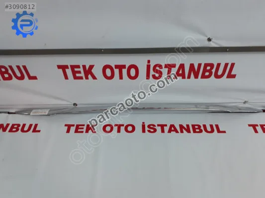 Mercedes c 205 çıta bagaj kapağı çıtası a2057430000  a20574300