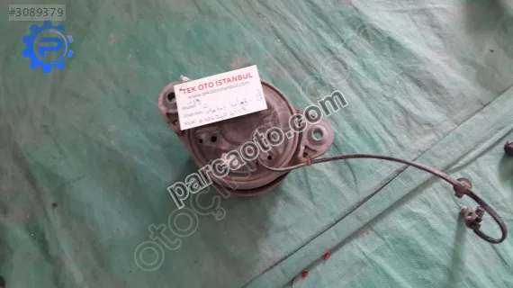 Mercedes C 204 MOTOR KULAĞI A2042404117
