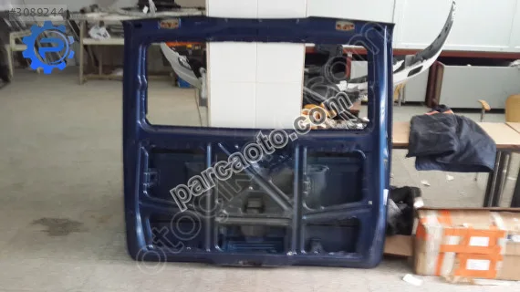 Mercedes VİTO  BAGAJ KAPISI