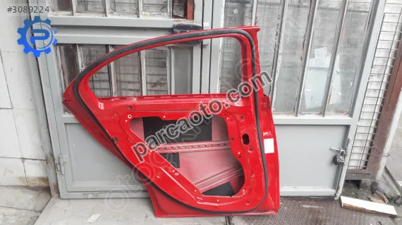Mercedes A 176 KAPI ARKA SOL A1767320110