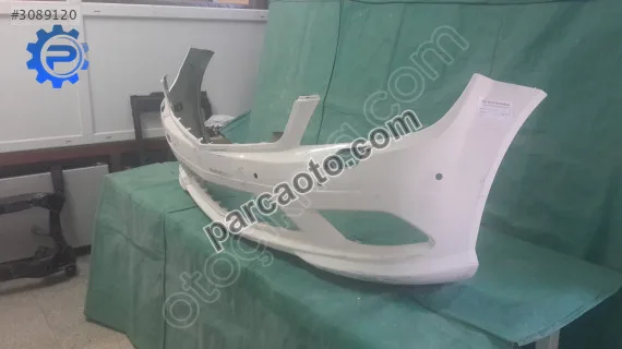 Mercedes C 204 TAMPON ÖN AMG A2048853725