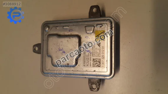 Mercedes C 204 BEYİN FAR A1669002800