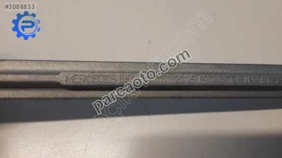 Mercedes E 212 ROT KOLU SOL A2123202589