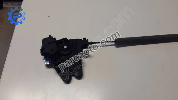 Mercedes c 204 kilit bagaj kilidi a2047500185