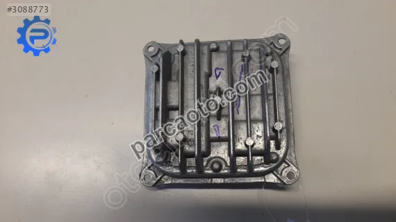 Mercedes C E 205  212 BEYİN FAR A2228700789
