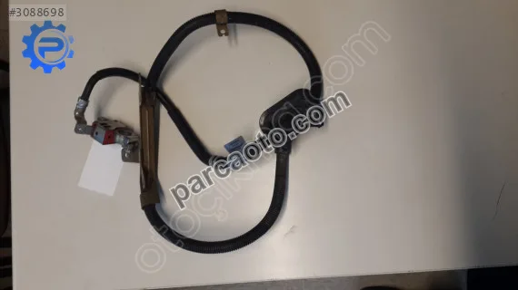 Mercedes C E 204 207 212 AKÜ KABLOSU A6511590146