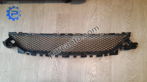 Mercedes c 205 tampon ızgarası a2058852123
