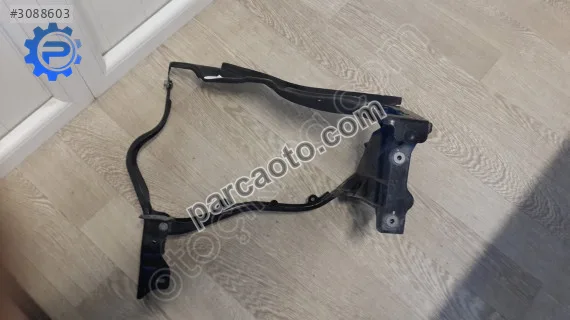 Mercedes cls 218 far sacı yuvası destek a2186200191