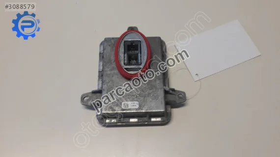 Mercedes A B CLA  117 BEYİN FAR A2229003300