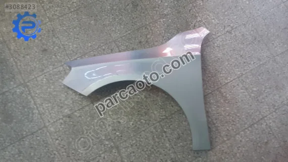 Mercedes A 176 ÇAMURLUK ÖN SOL A1768810101