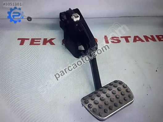 Mercedes a-b-cla serisi fren pedalı a2462920207 a2462901101