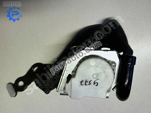 Mercedes c serisi 205 kasa sağ-sol arka emniyet kemerleri