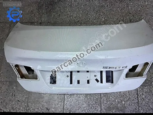 Bmw 5 seri f10 kasa bagaj kapağı