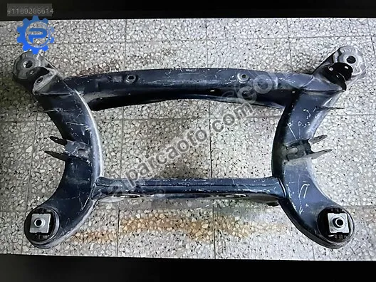 Mercedes c serisi 205 kasa dizel arka travers
