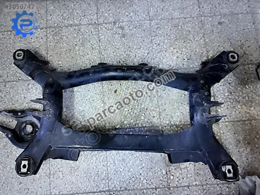 Bmw 3 seri f30 kasa arka travers