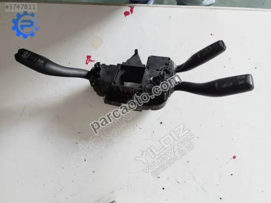 Audi A6 8E0953521D Çıkma Hız Sabitleyici Sinyal Kolu 2001-