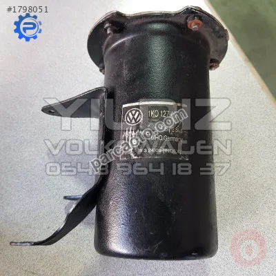 Volkswagen Golf 1K0127400L Çıkma Mazot Filtresi 2009-2014