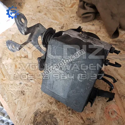 Audi A3 Quattro 2.0 1K0907379AB 1K0614517 Çıkma ABS Beyni