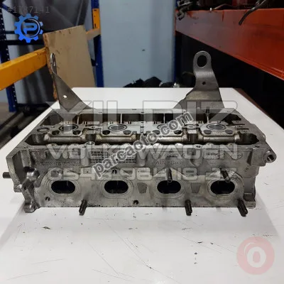 Volkswagen Touran 1.4 16V TSI Benzin Silindir Kapağı