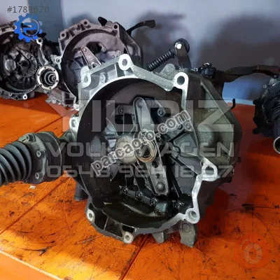 Volkswagen Jetta FSI Benzin GVV HBM HEU Çıkma Şanzıman