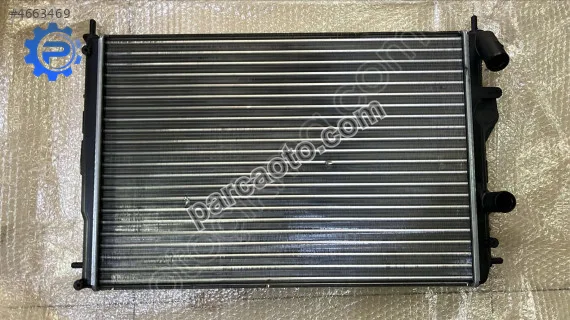 Motor su radyatörü  megane scenıc 1.6 2.0 585x414x23 7700425842