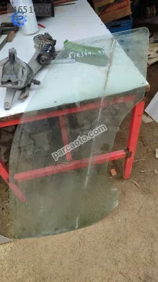 Ford Fiesta 2007 tek kapı Sağ kapı camı